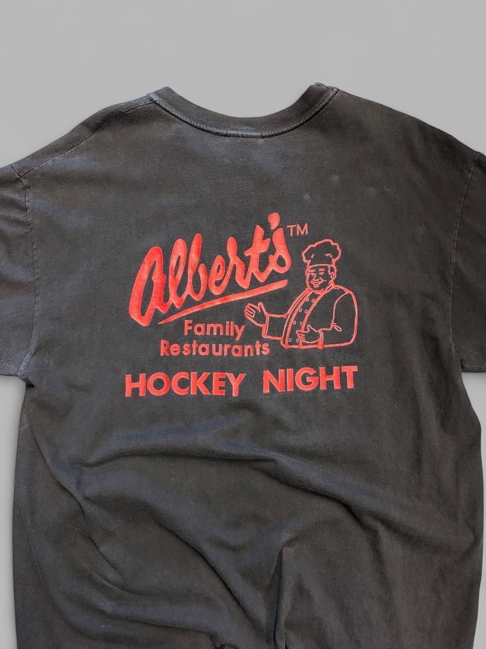 Vintage 90s Edmonton Oilers Molson Family Restaurant Tee - XL