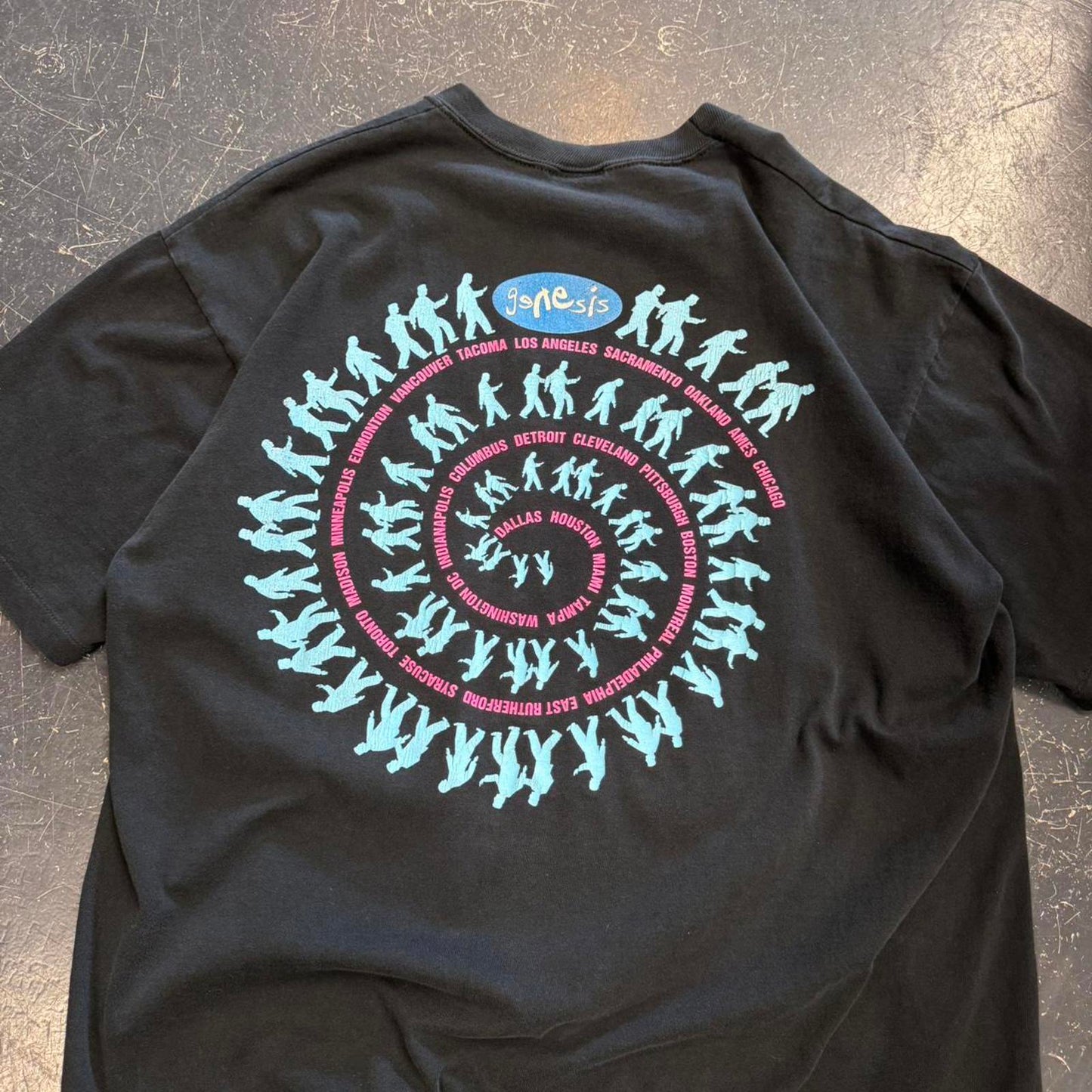 Vintage 1992 Genesis We Can’t Dance Tour Tee - XL