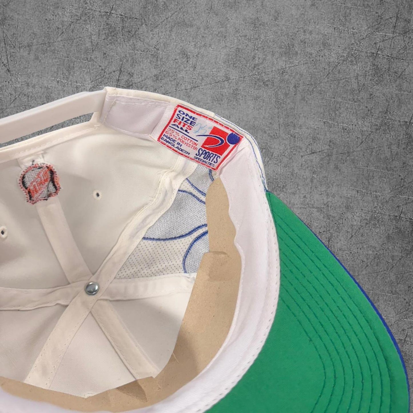 Deadstock Nordiques NHL Centre Ice Script Hat