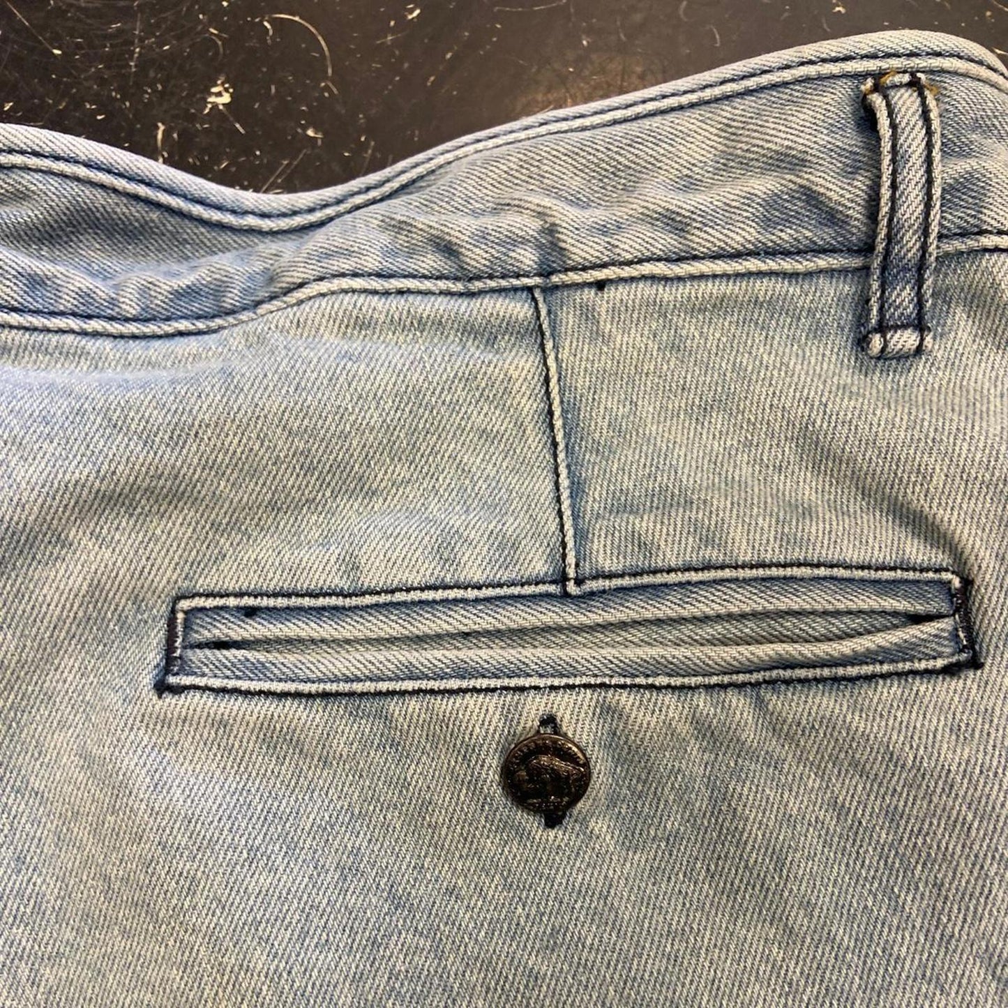 Vintage 90s Light Wash Pleated Jorts - 34