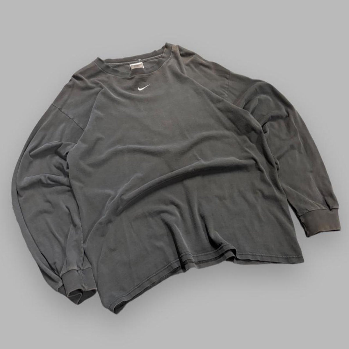 Vintage Black Nike Centre Swoosh Long Sleeve - L