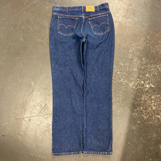 Vintage Dark Wash Levi Orange Tabs - 38