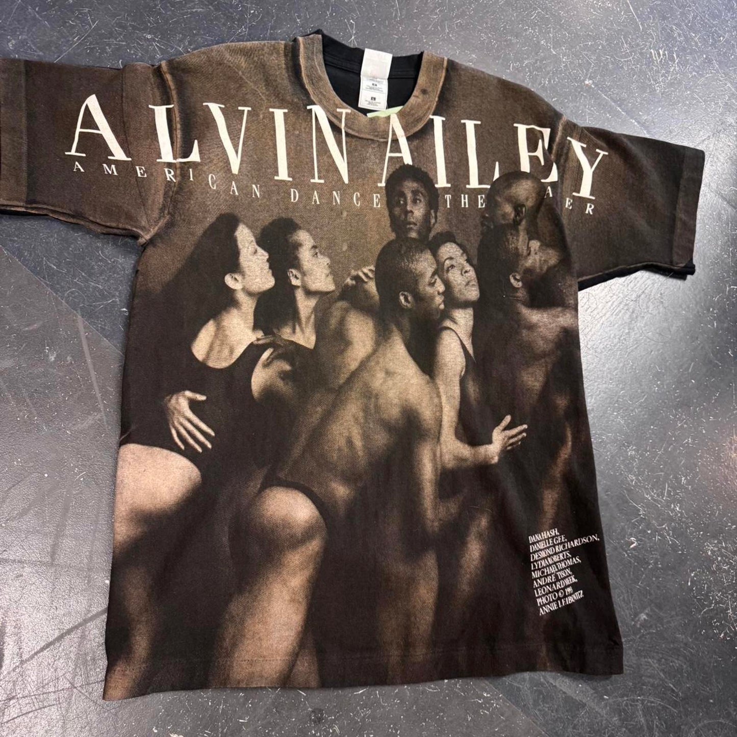 Vintage 1993 Alvin Ailey Dance Theatre AOP Art Tee - L