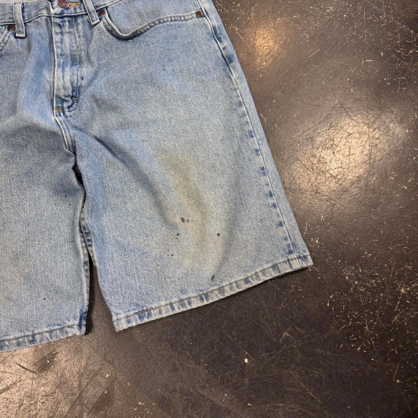 Vintage Wrangler Light Wash Jorts - 32