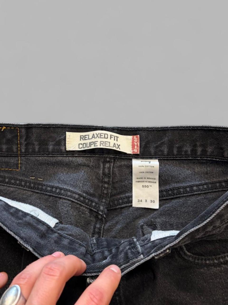 Y2K Black Loose Fit Levi 550 Jeans - 32