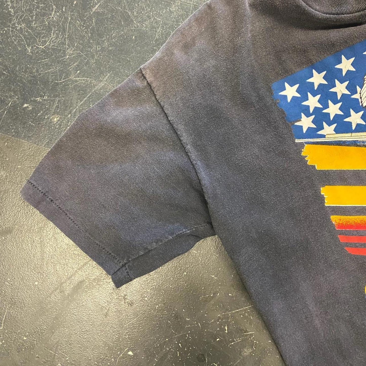 1990 Faded ‘Can’t Touch This’ Desert Storm Fighter Jet Tee - L