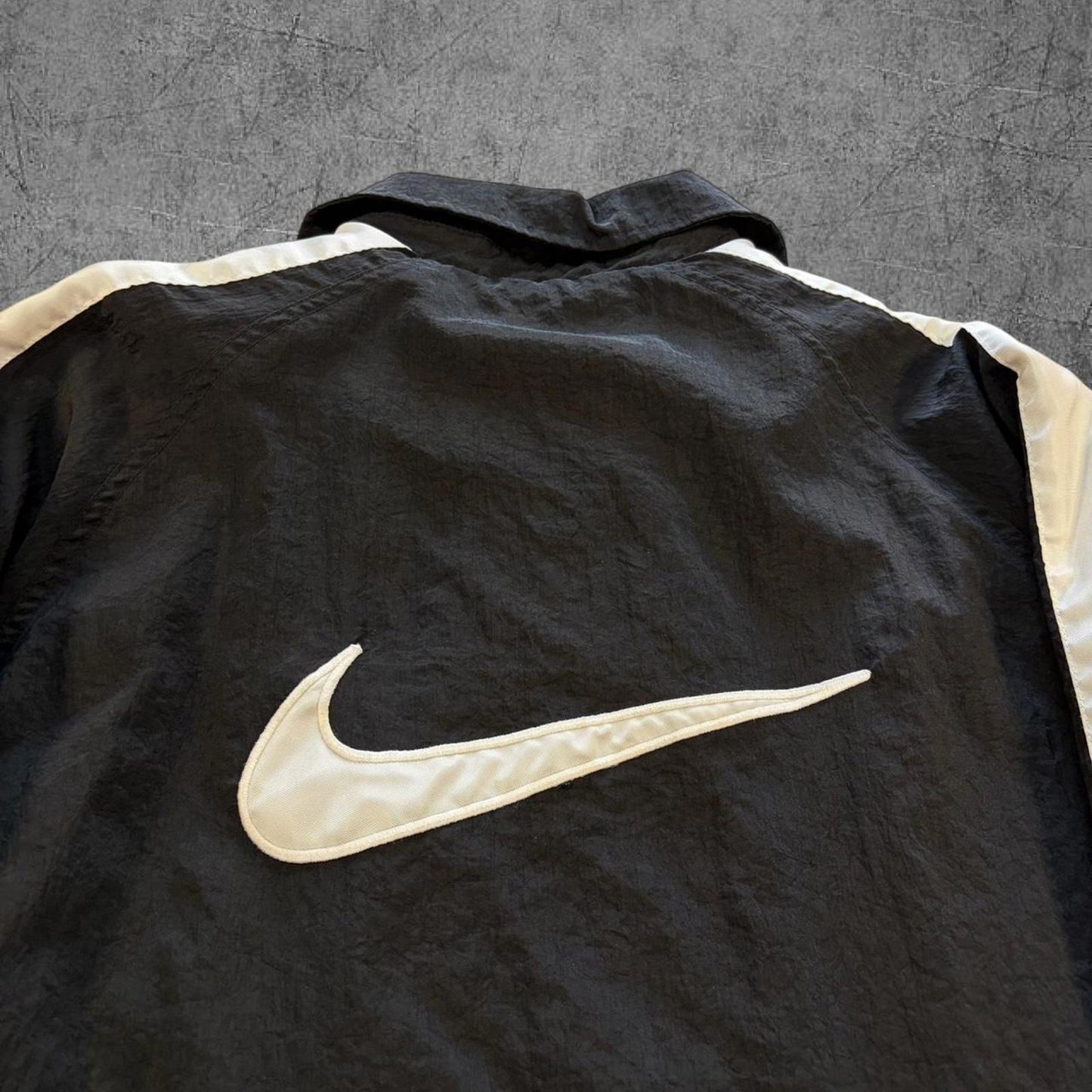 Vintage 90s Nike Big Swoosh Spellout Windbreaker - M