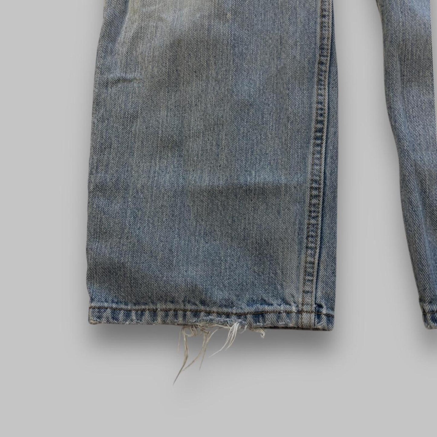 Y2K levis distressed and faded jeans - 36