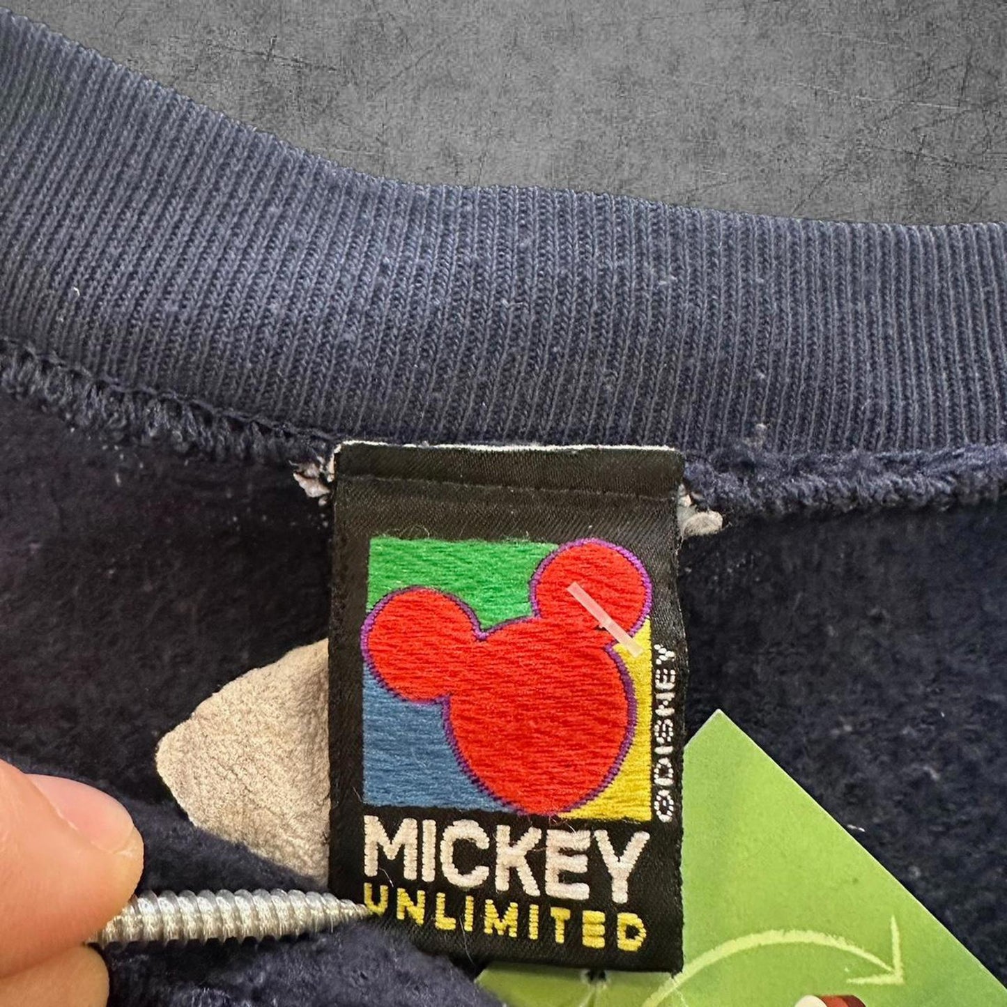 90s Mickey Mouse Crewneck - M