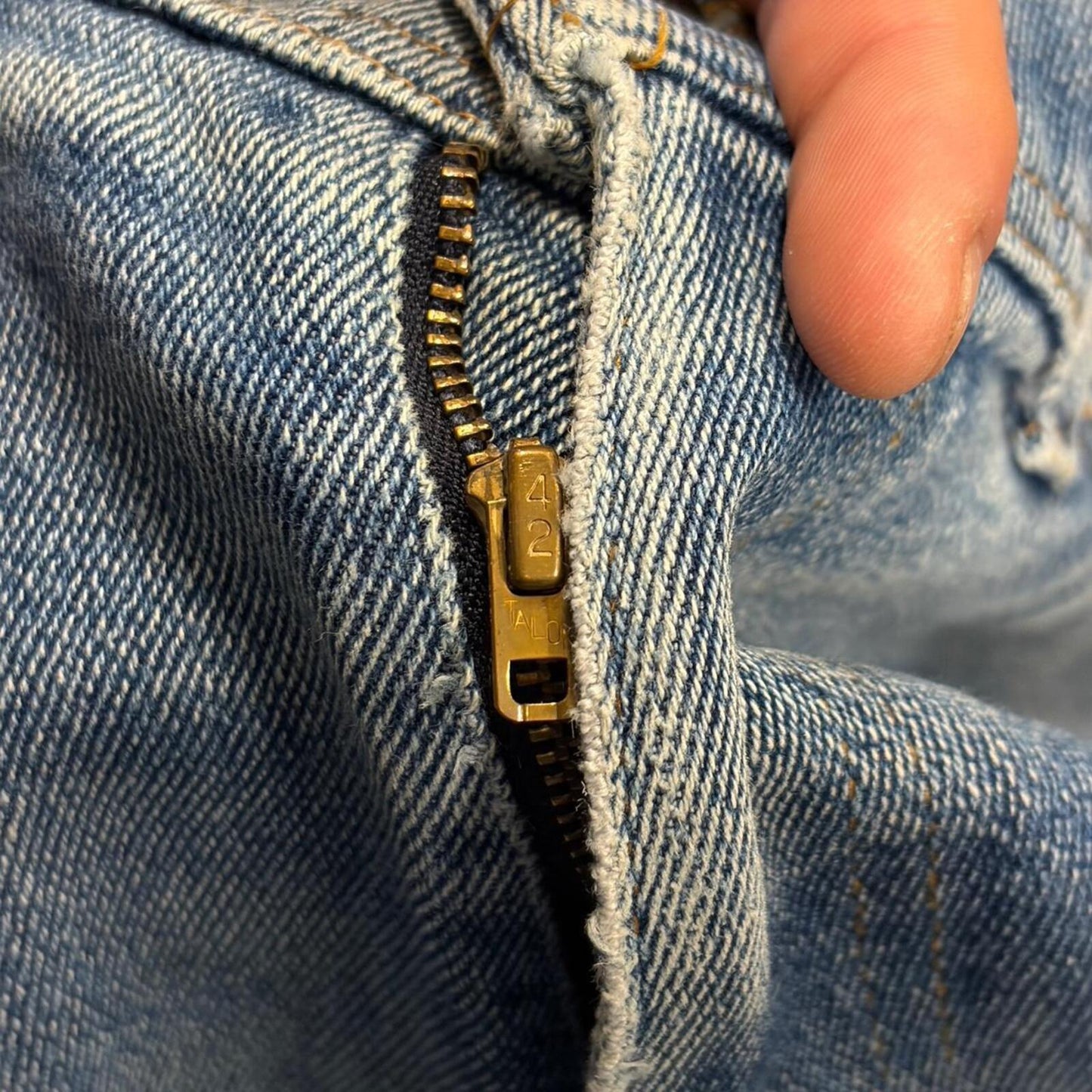Vintage 1979 Levi 207 Orange Tab Bootcut Jeans - 33