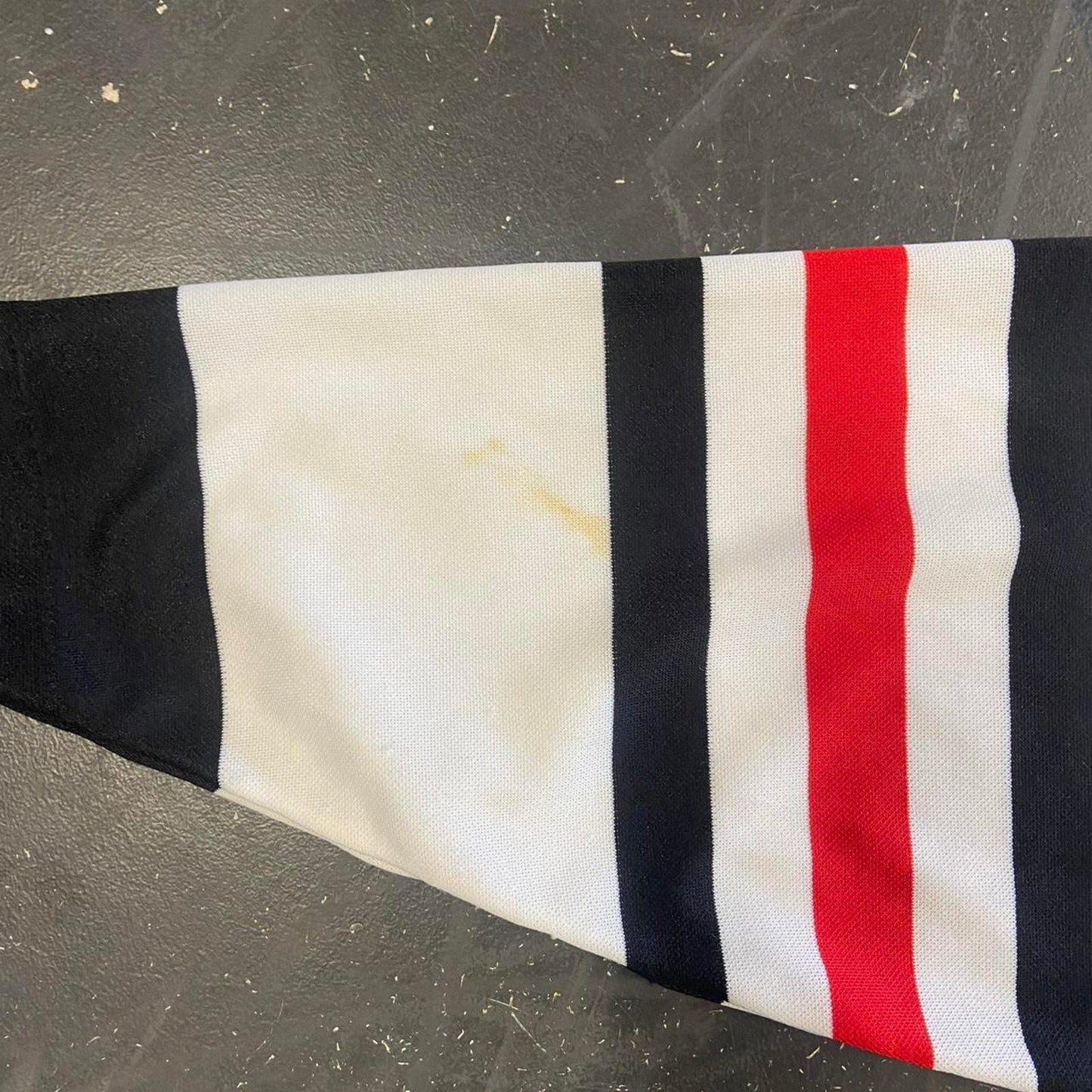 Vintage 90s CCM Chicago Blackhawk’s NHL Jersey - S