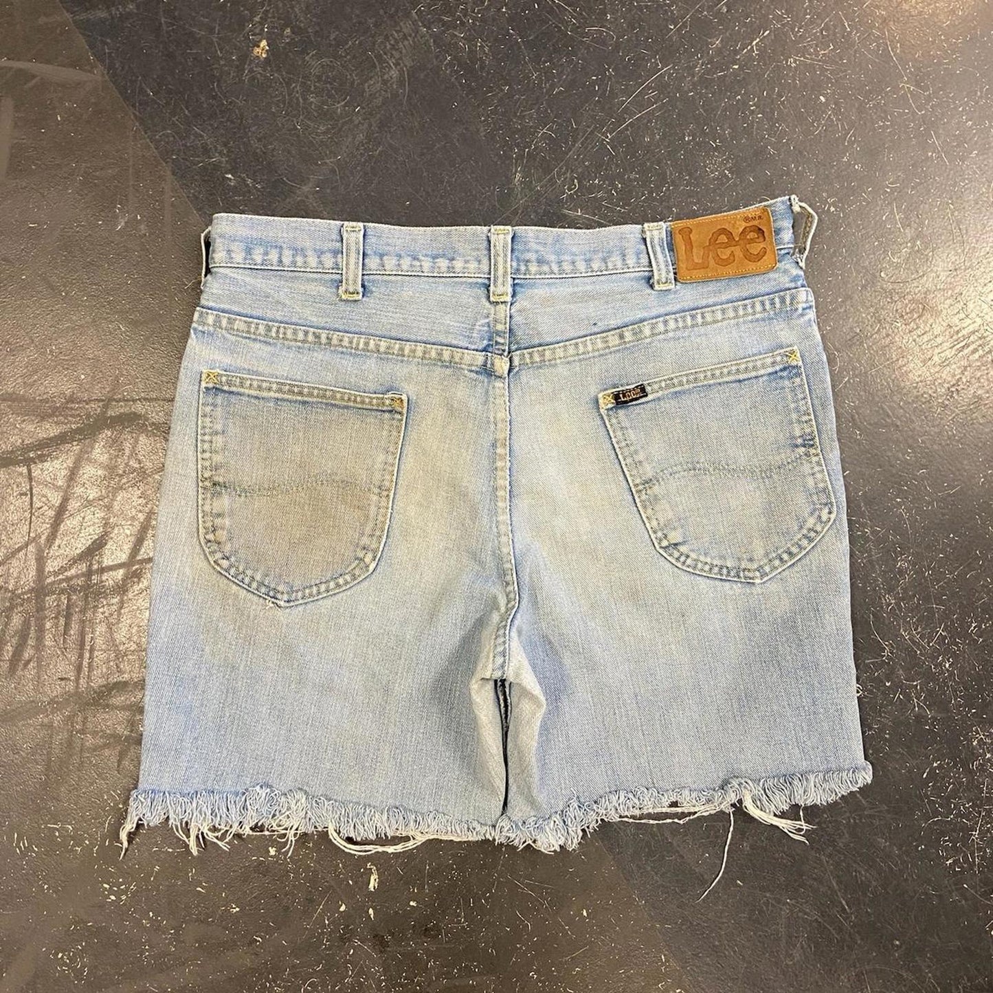 Vintage Distressed Lee Cuttoff Jorts - 34