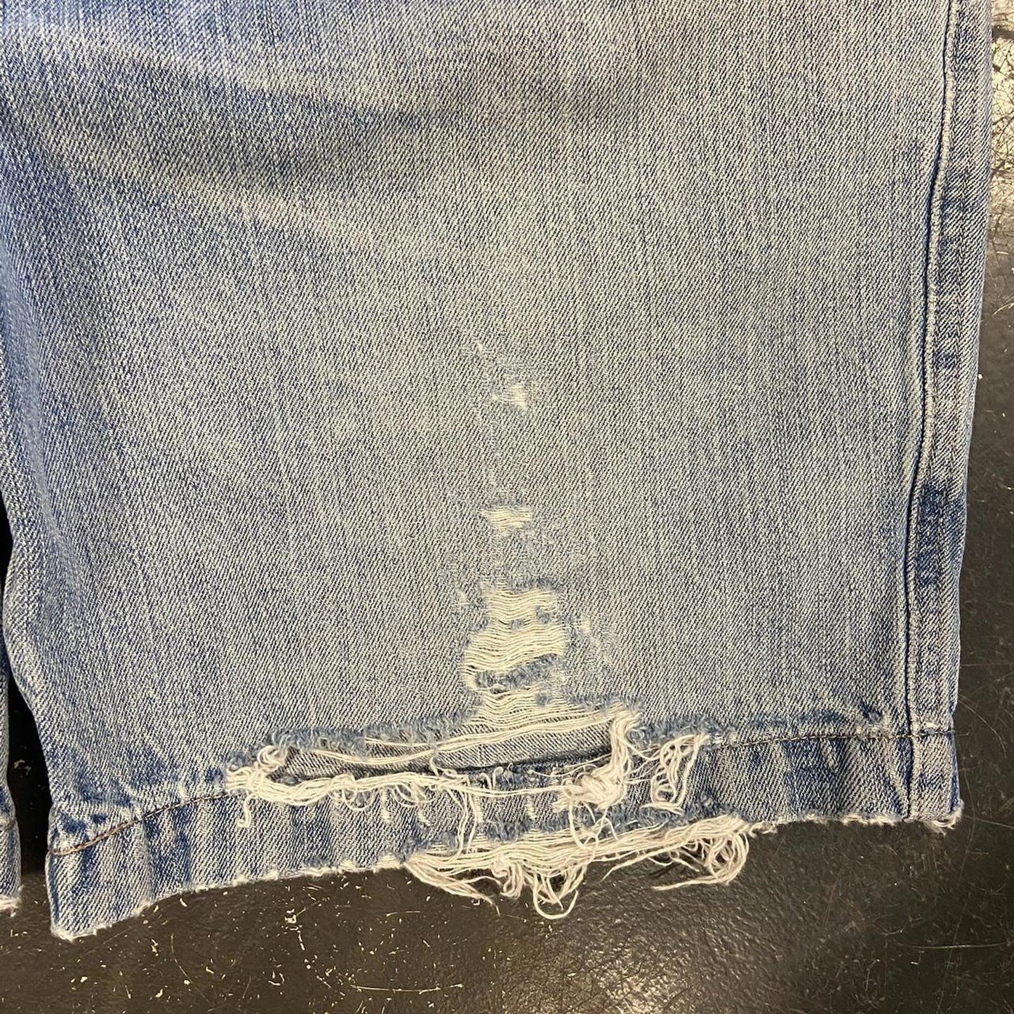 Vintage Distressed Denver Hayes Jorts - 34