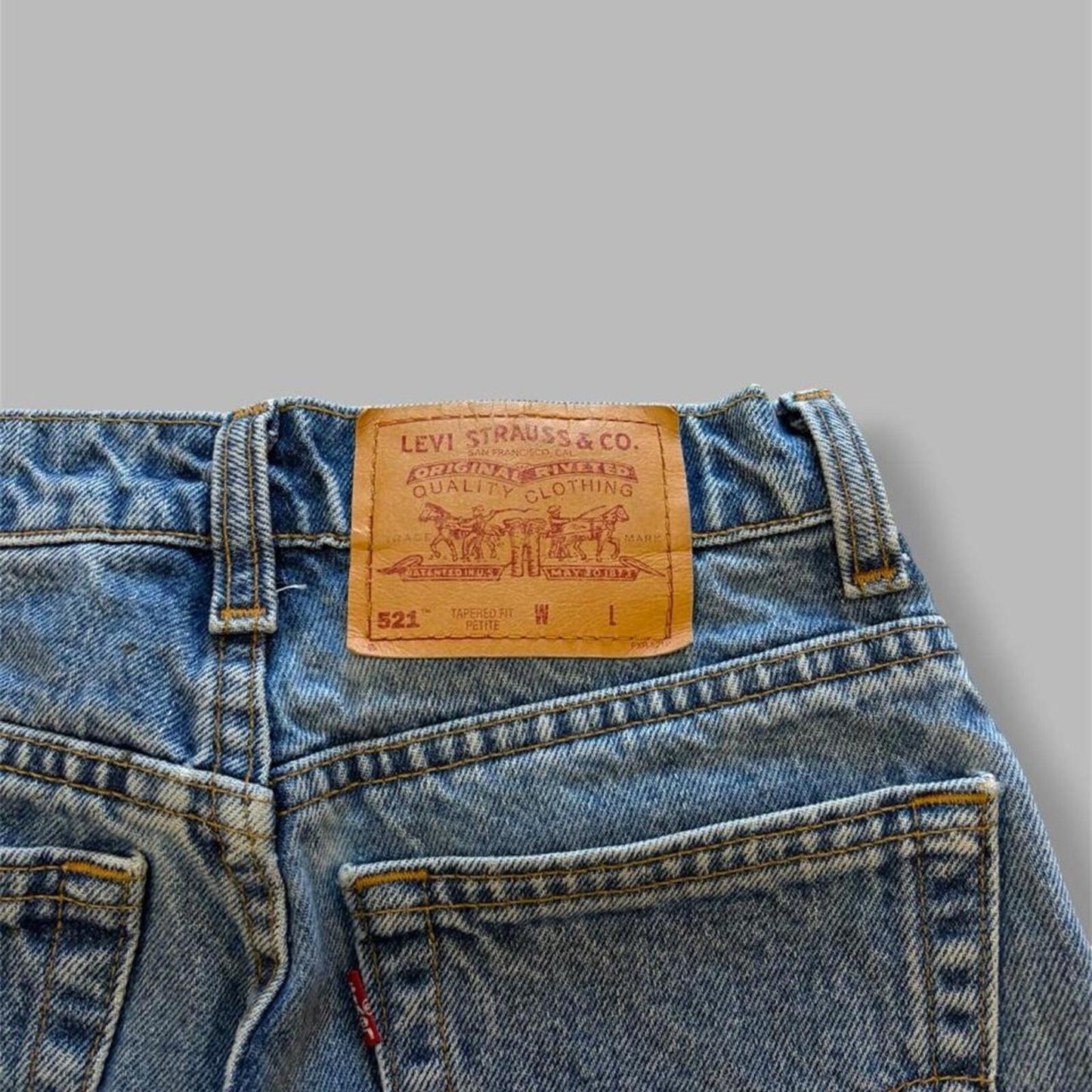90s Women’s Levis 521 Jeans - 23