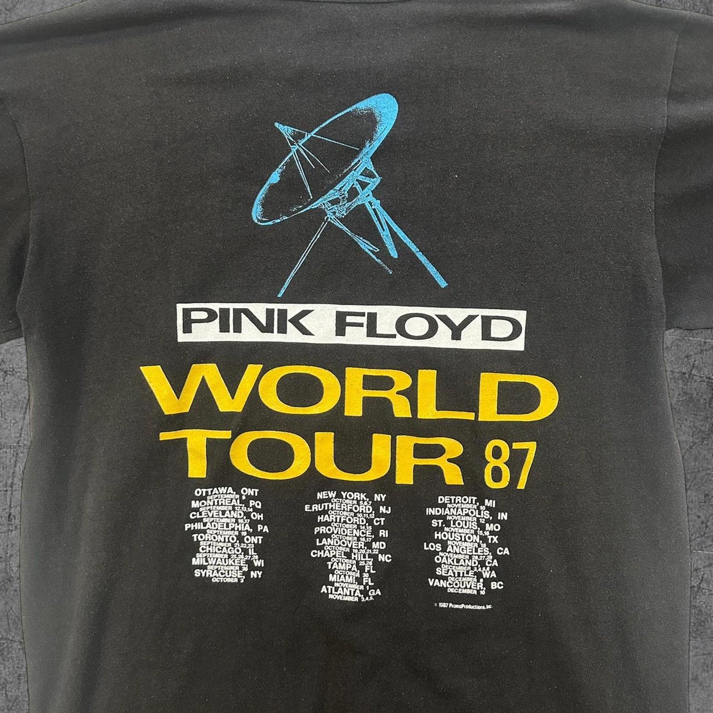 Vintage 1987 Pink Floyd Tour Tee - XL