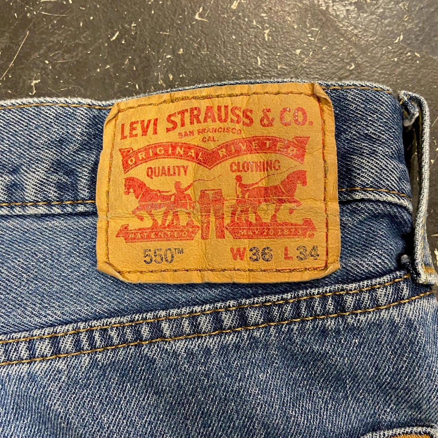 Baggy Levi 550 Jeans - 36