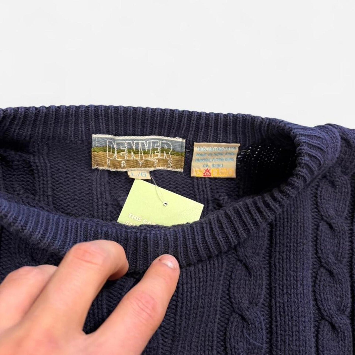 90s Vintage Navy Cable Knit - L