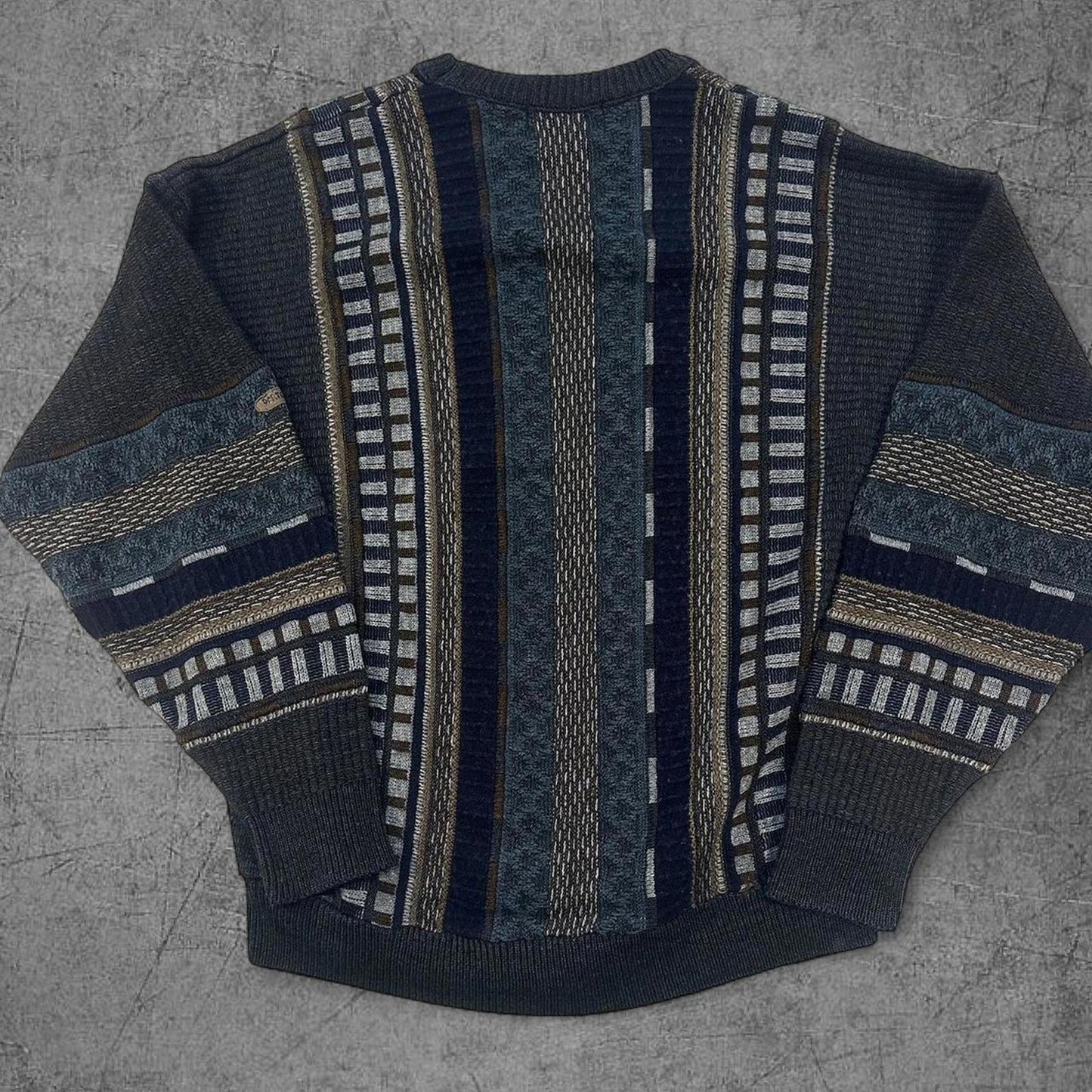 Vintage 90s Porto Cruz 3D Style Knit - L