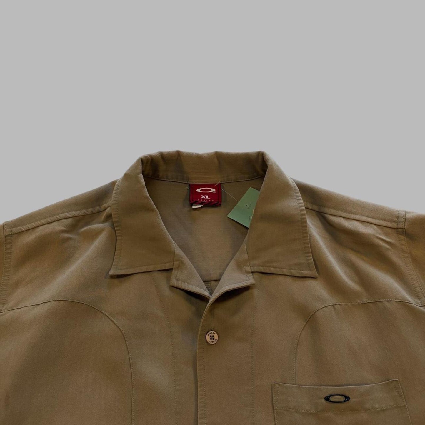 Vintage Oakley tan button up - XL