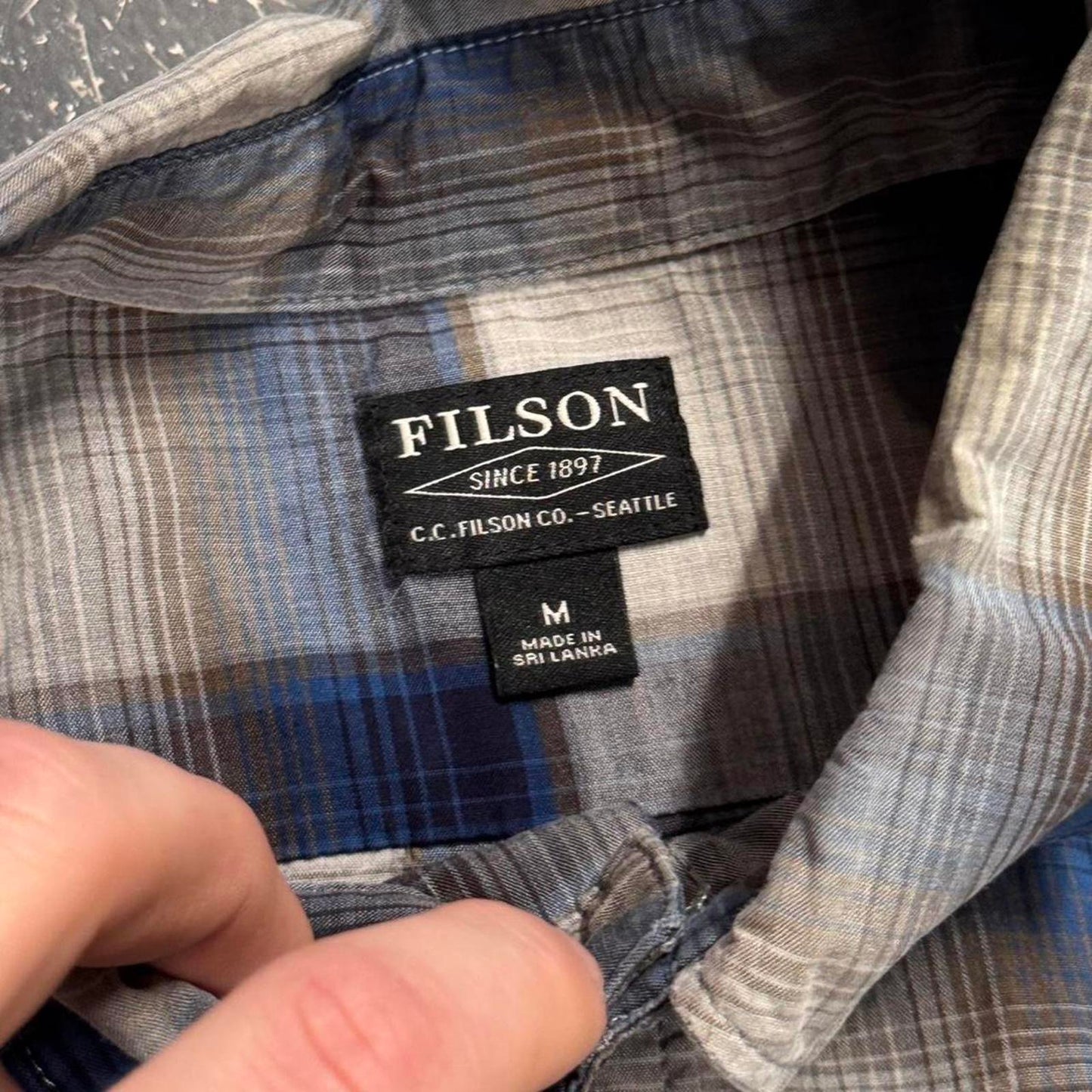 Filson Plaid Button Up - M