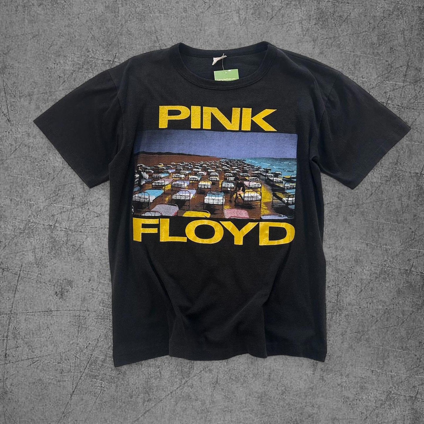 Vintage 1987 Pink Floyd Tour Tee - XL