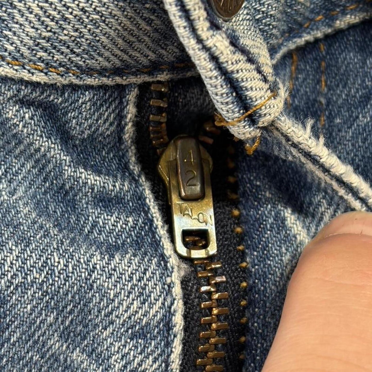 Vintage 1970s Levi Orange Tab Bootcut 217 Jeans -31