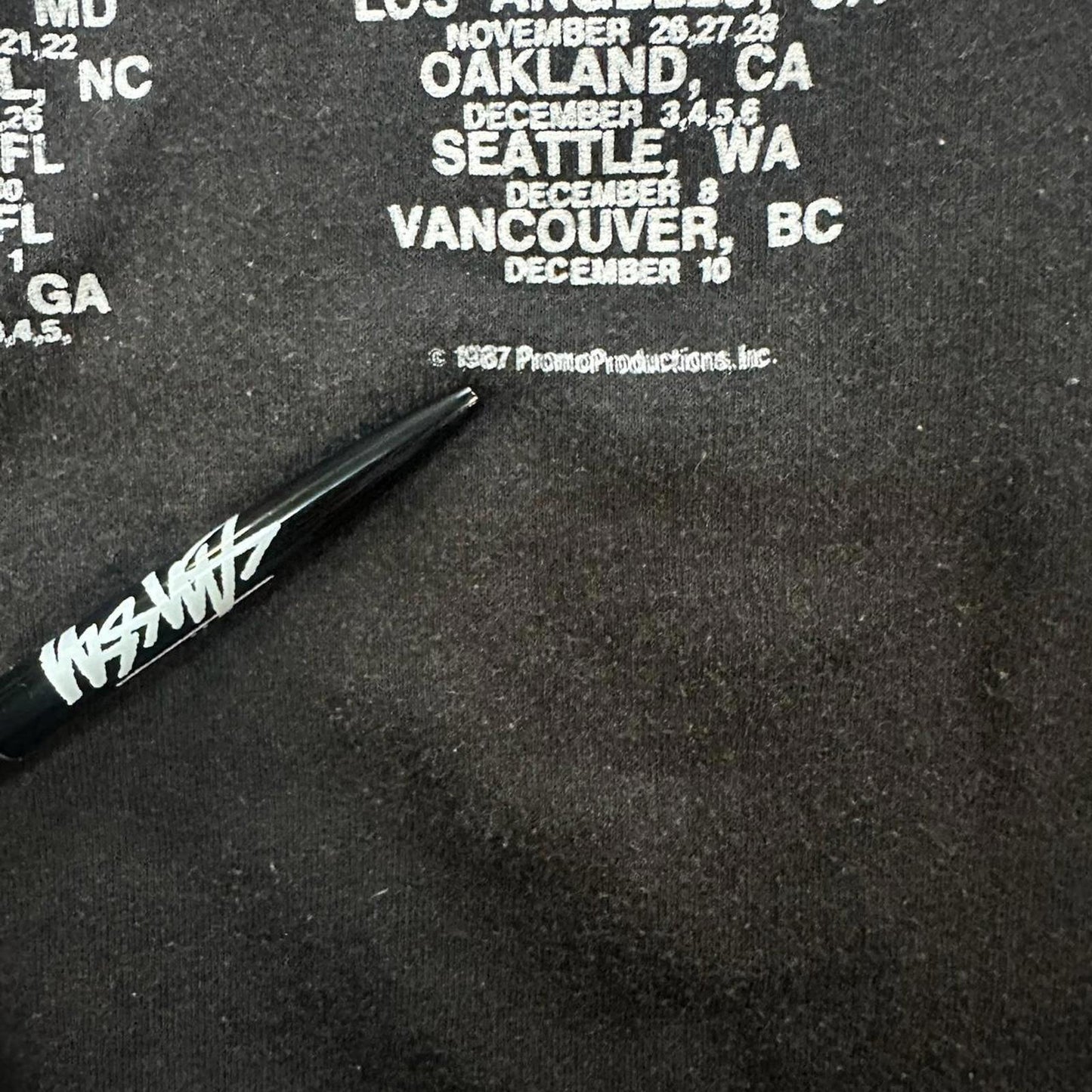 Vintage 1987 Pink Floyd Tour Tee - XL