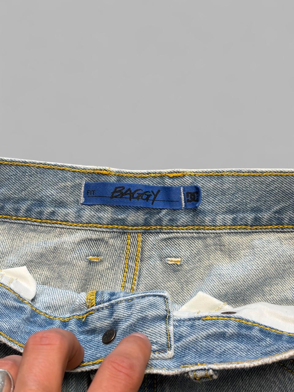 DC Light Wash Baggy Carpenter Jeans - 32