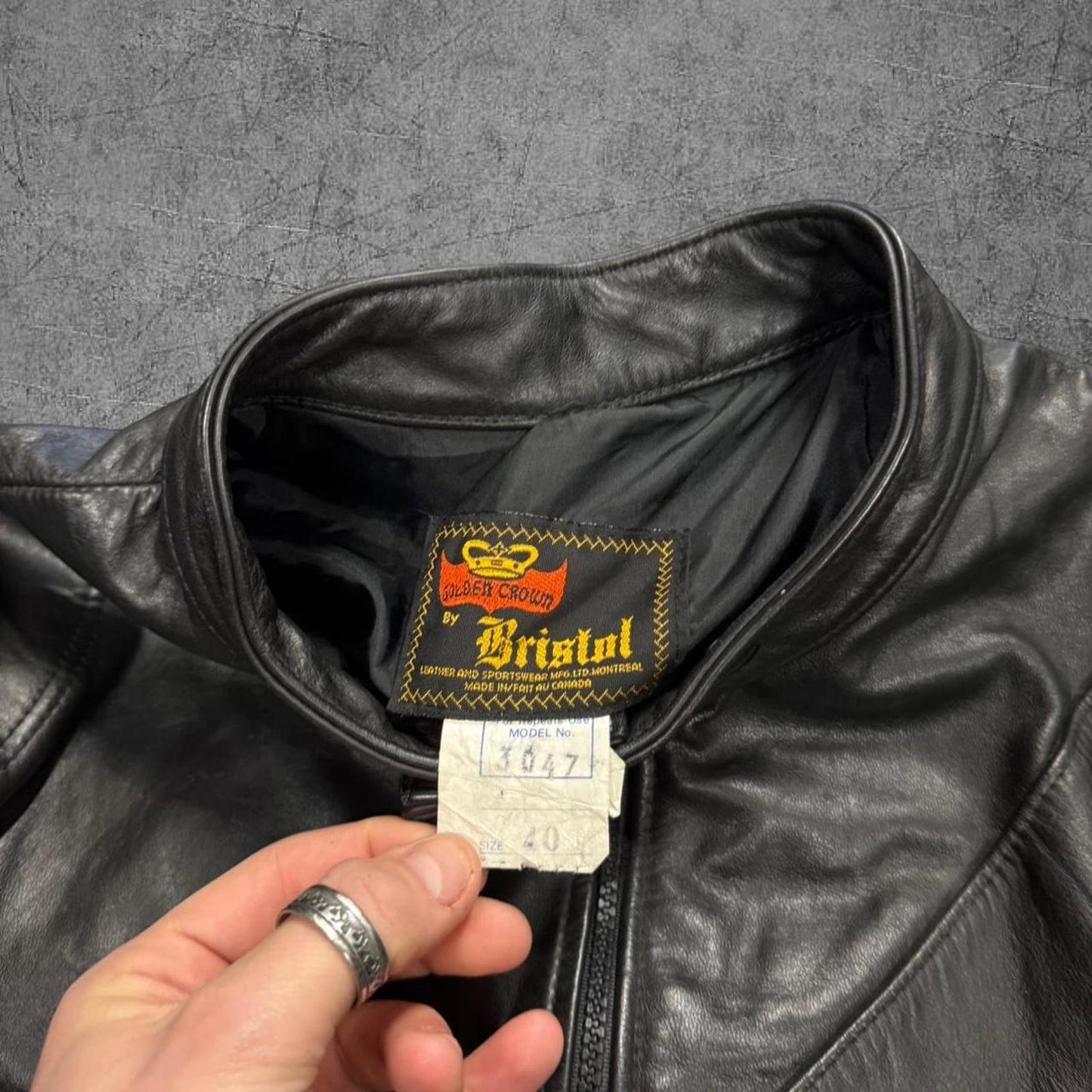 Vintage 80s Cafe Biker Leather Jacket - M