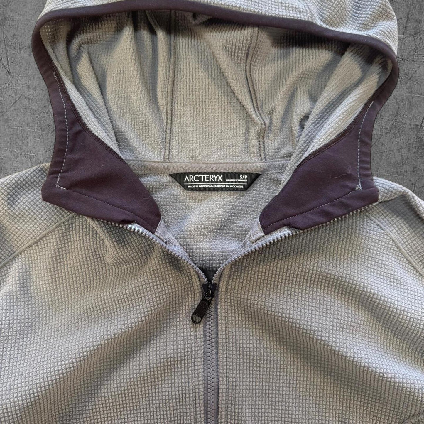 Grey Arc’teryx Women’s Zip Up Hoodie - S