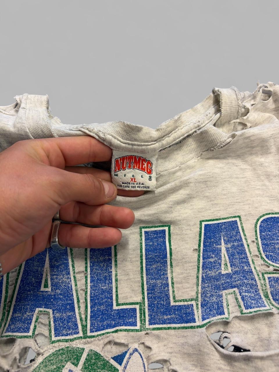 Vintage Distressed Dallas Mavericks NBA Tee - XL