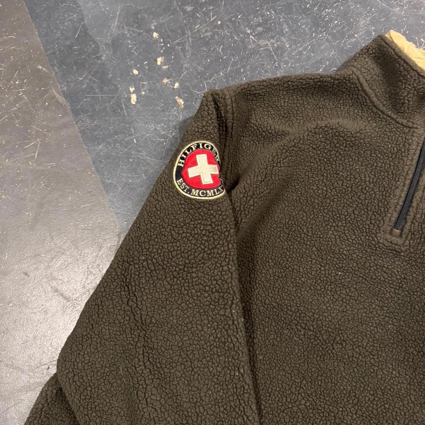 Vintage Tommy Brown Fleece - L