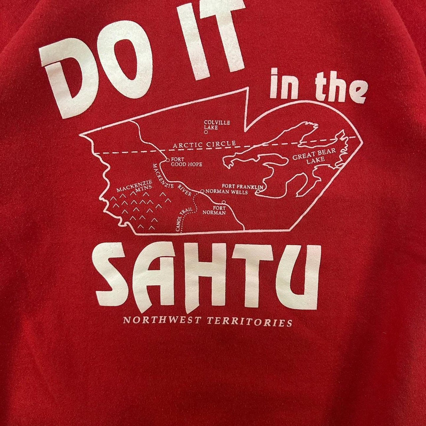 90s Sahtu Crewneck - L