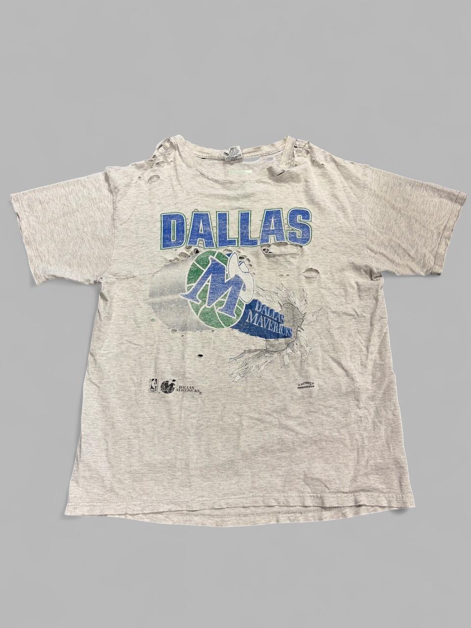 Vintage Distressed Dallas Mavericks NBA Tee - XL