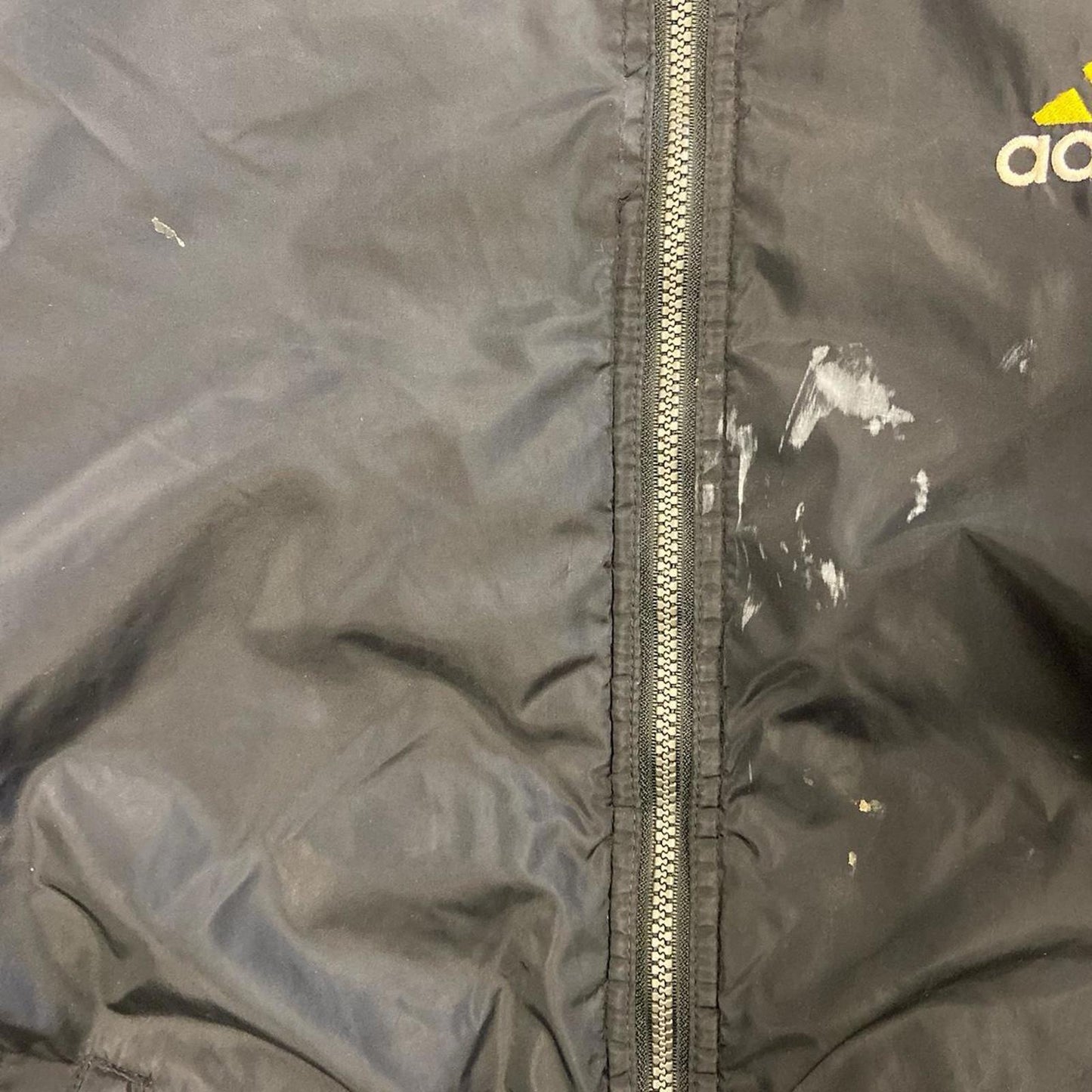 Vintage White / Yellow Adidas Puffer Jacket - L