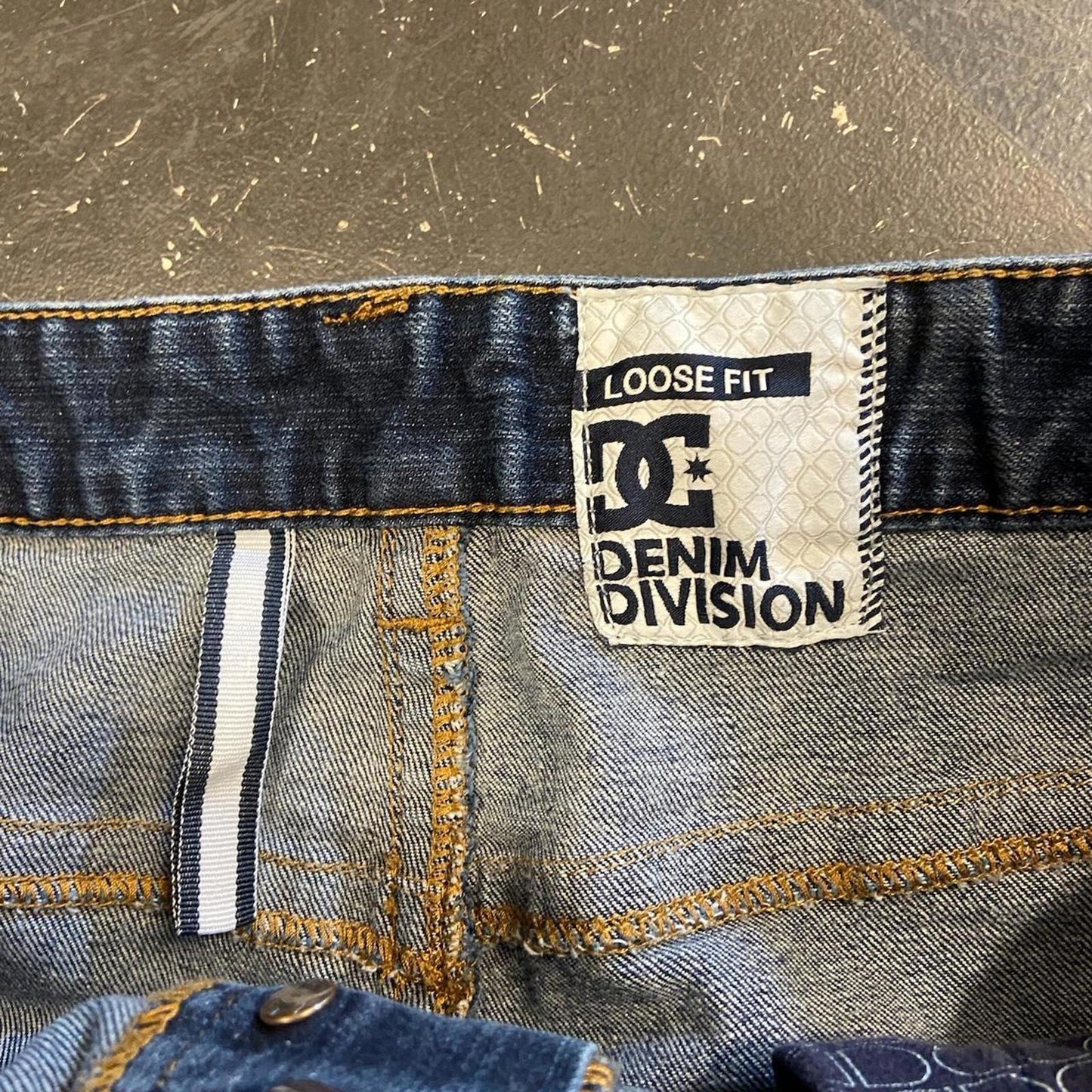 Y2K DC Skater Jeans - 38