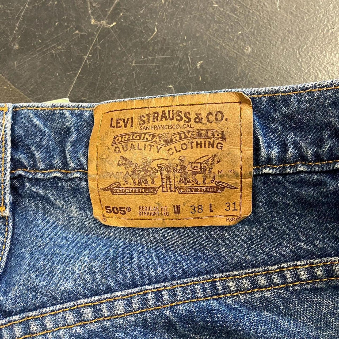 Vintage Blue Orange Tab 505 Levi Jeans - 38