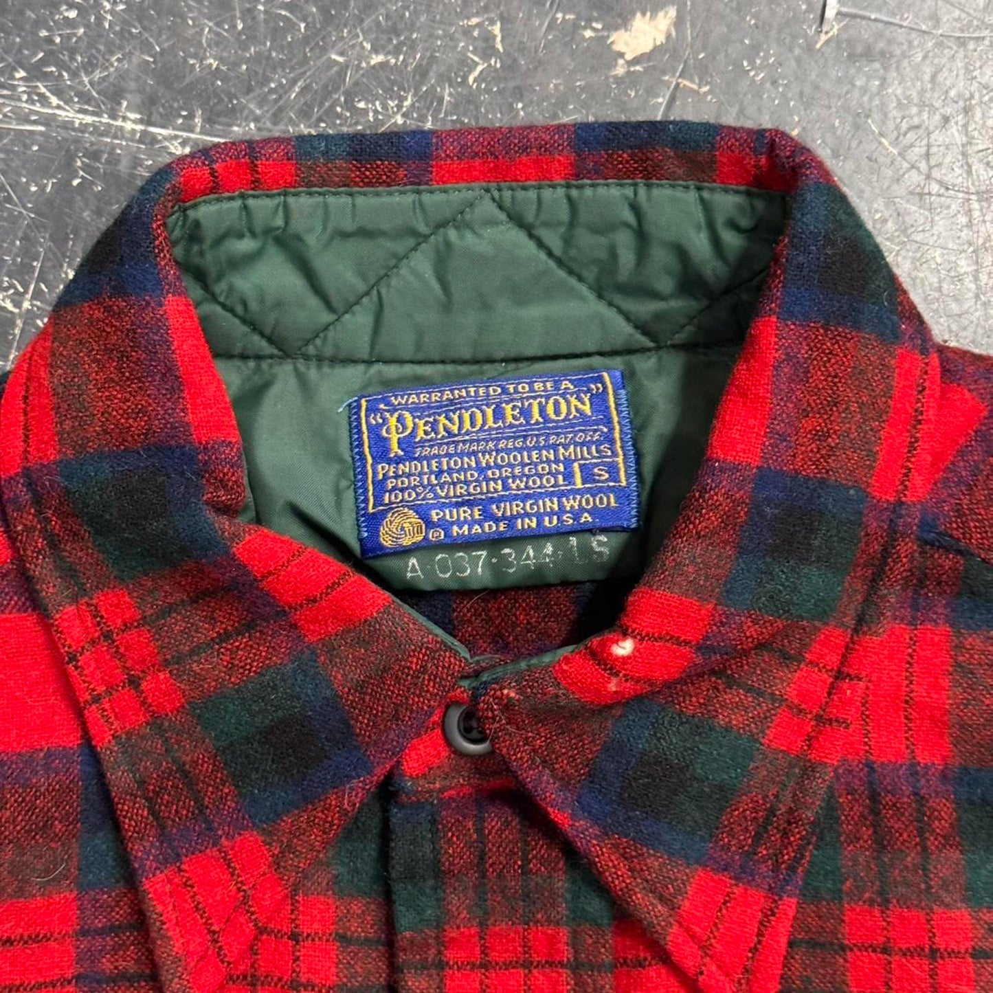 Filson Plaid Button Up - M