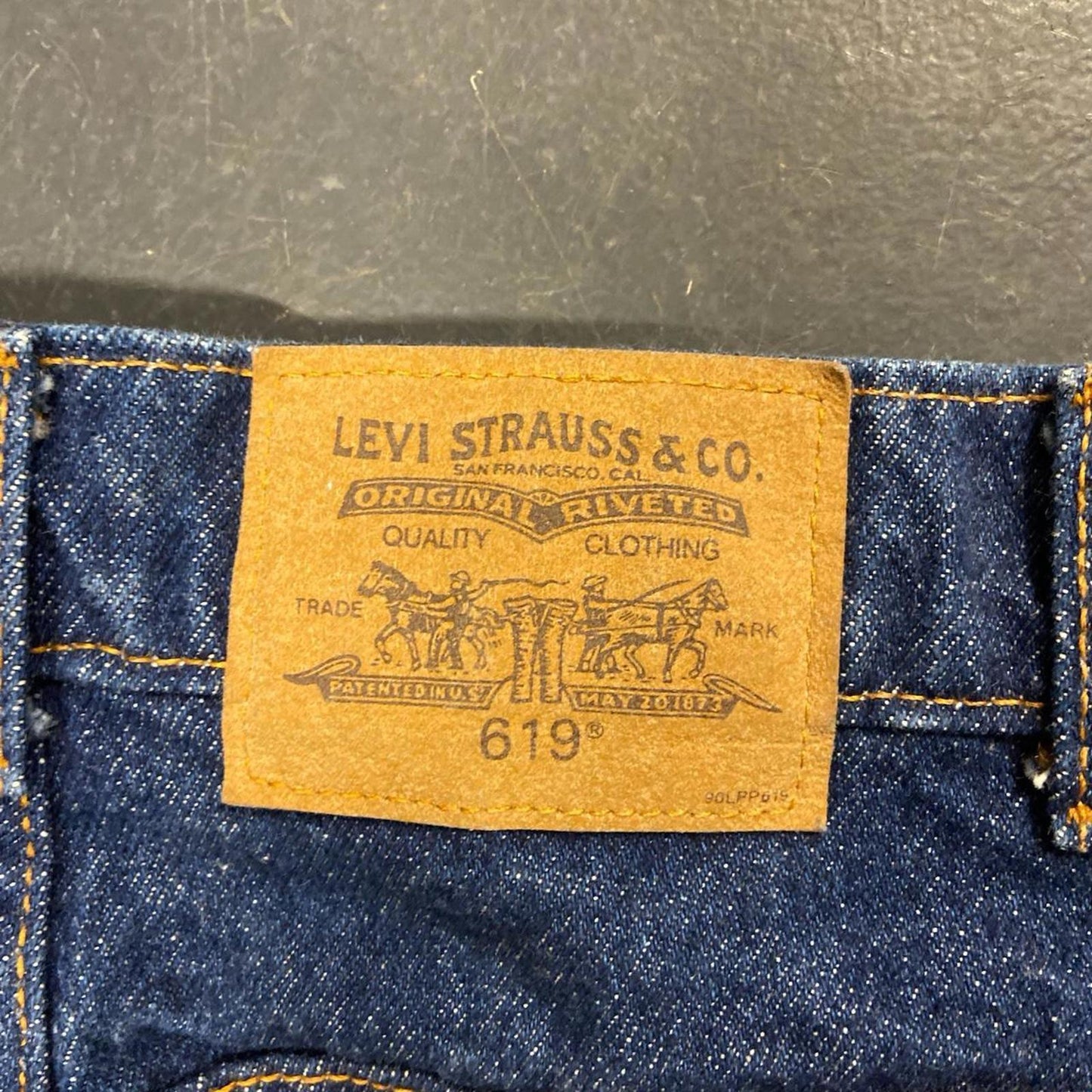 Vintage Dark Wash Levi Orange Tabs - 38