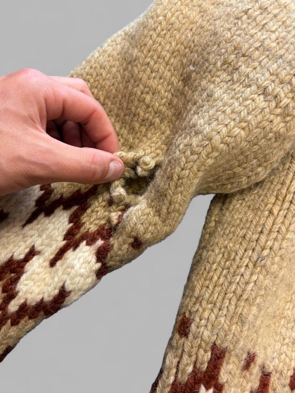 1970s Cowichan Wool Knit - M
