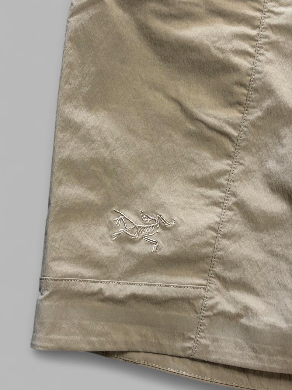 Arc’teryx Hiking Shorts - 32
