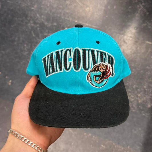 Vintage 90s Vancouver Grizzlies Starter Hat