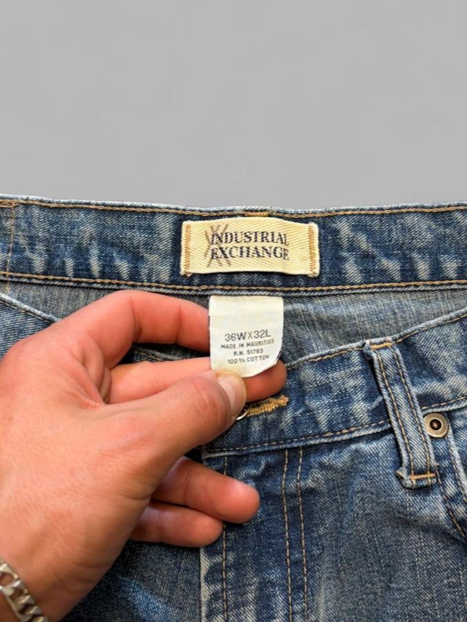 Vintage Faded Light Wash Baggy Jeans - 36