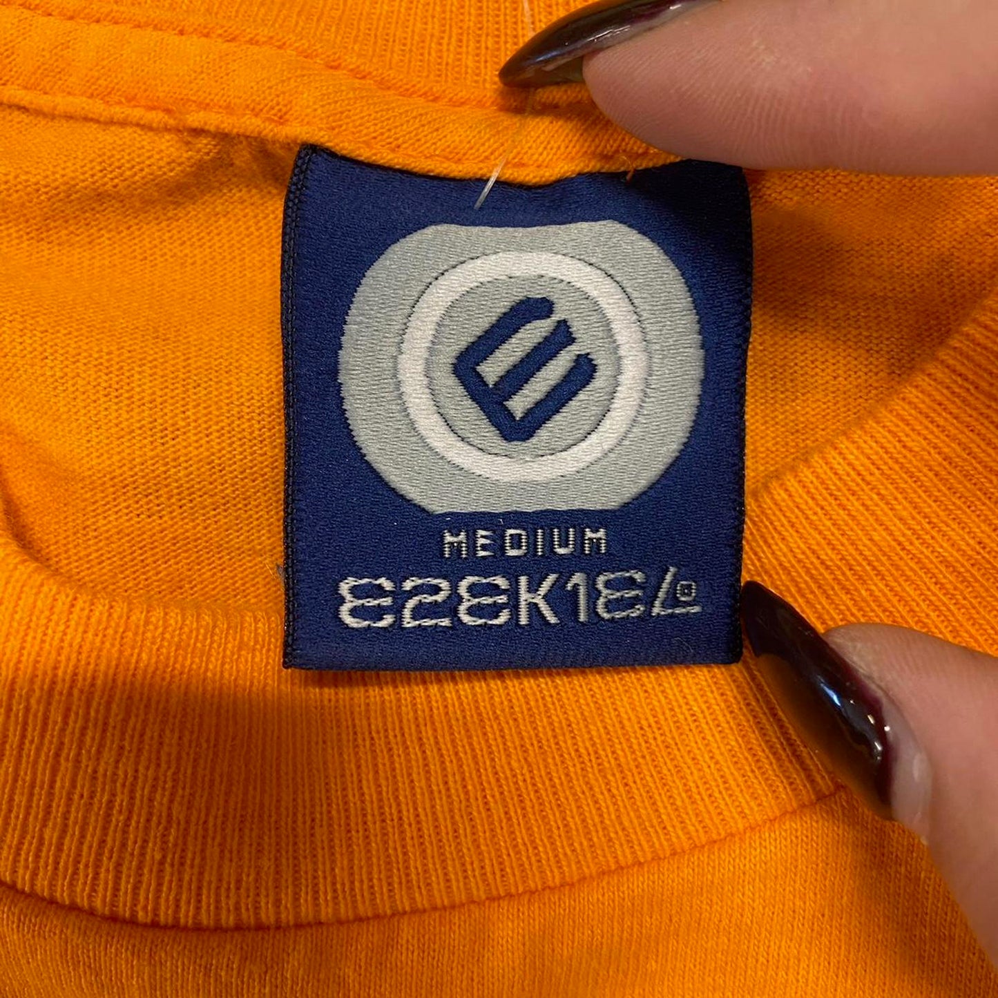 Y2K E2EK1EL Skater Tee - M