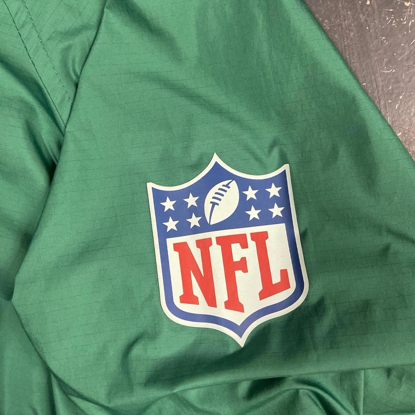 Reversible NY Jets NFL Pullover - XL