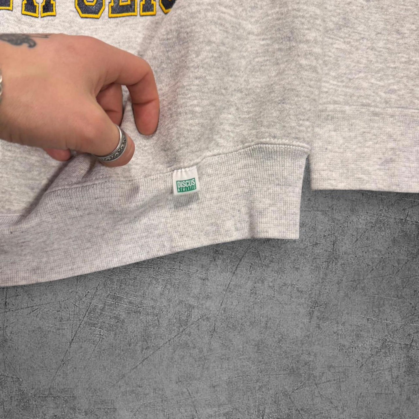 Vintage 90s US Navy Annapolis Crewneck - L