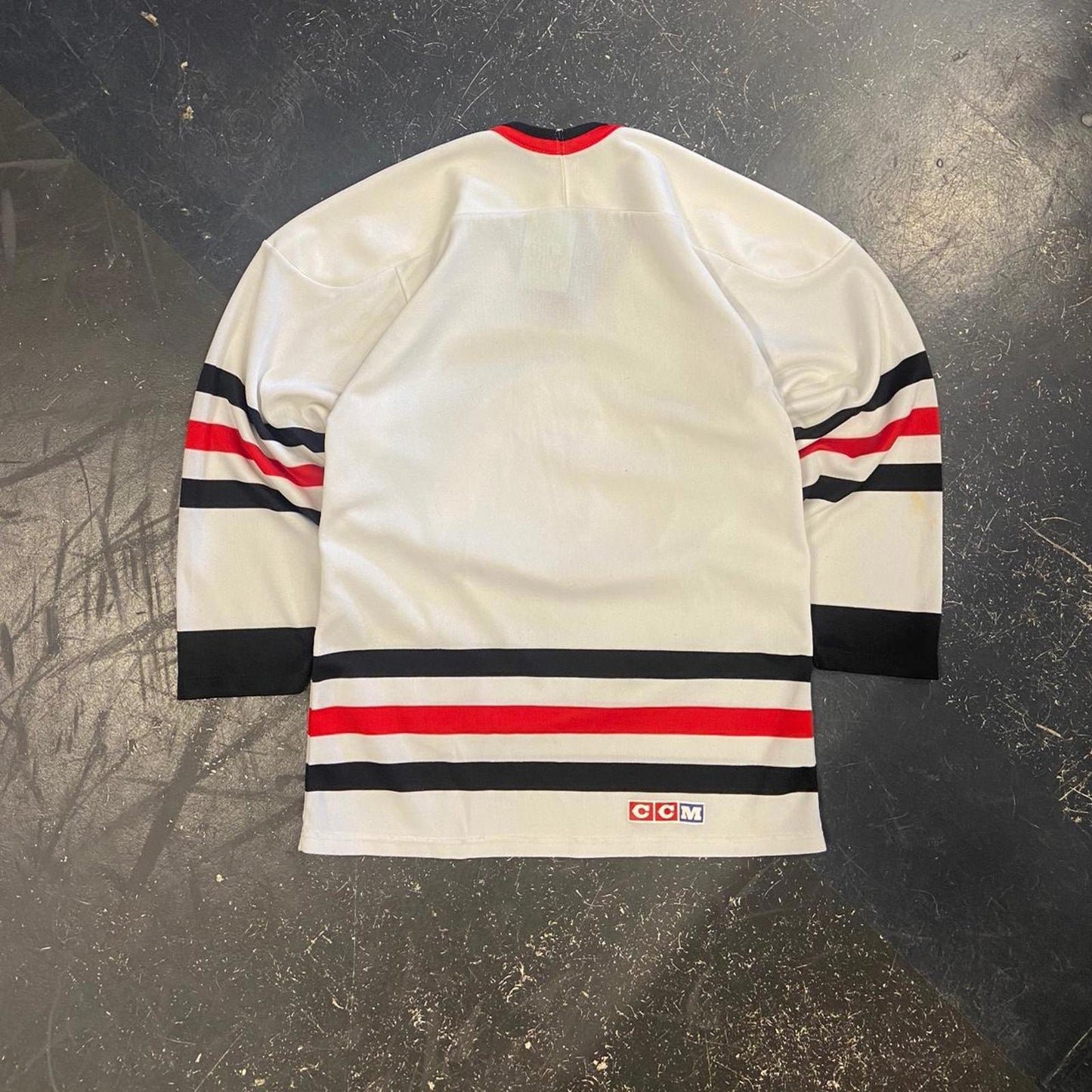 Vintage 90s CCM Chicago Blackhawk’s NHL Jersey - S
