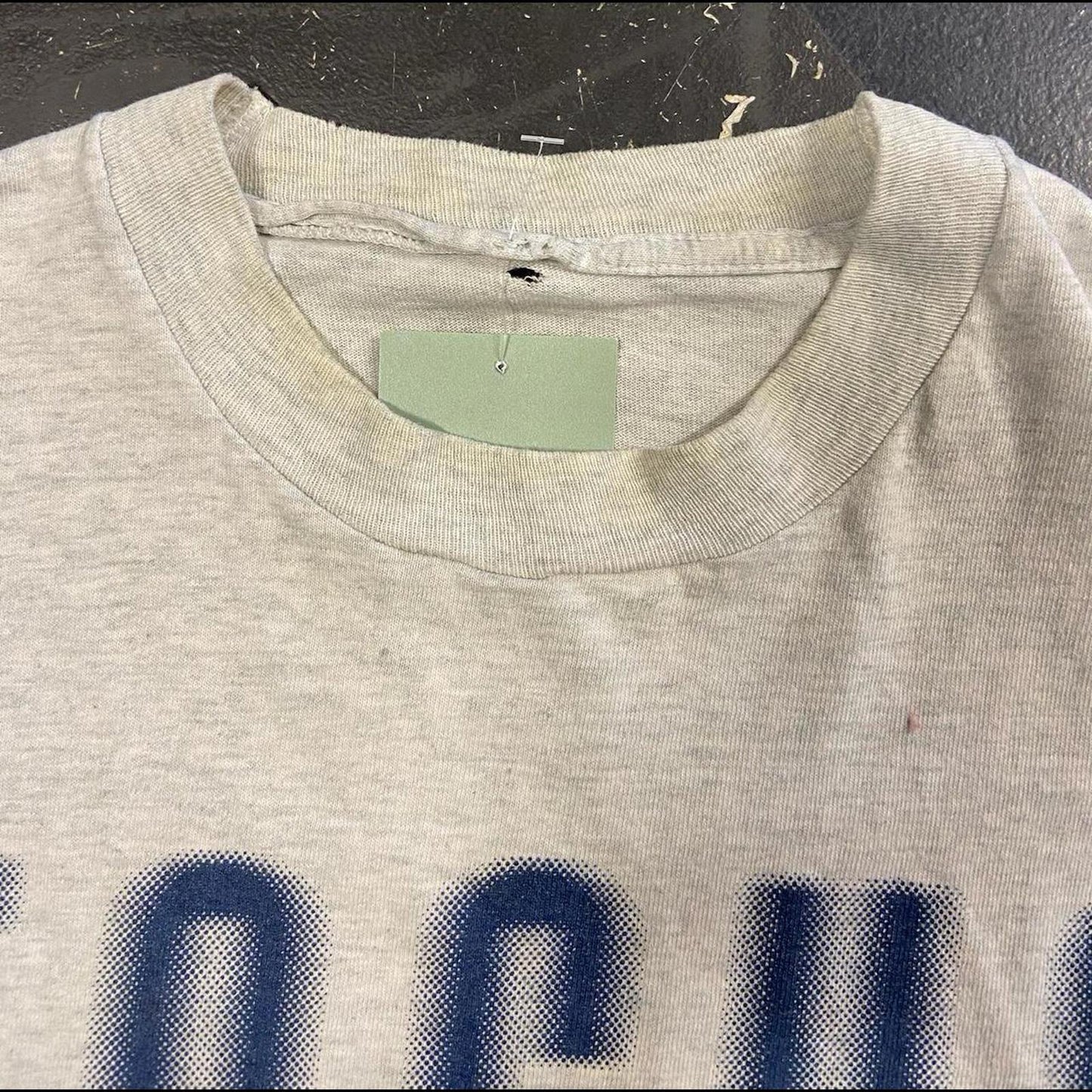 Vintage 90s Kennedy Space Station NASA Tee - L