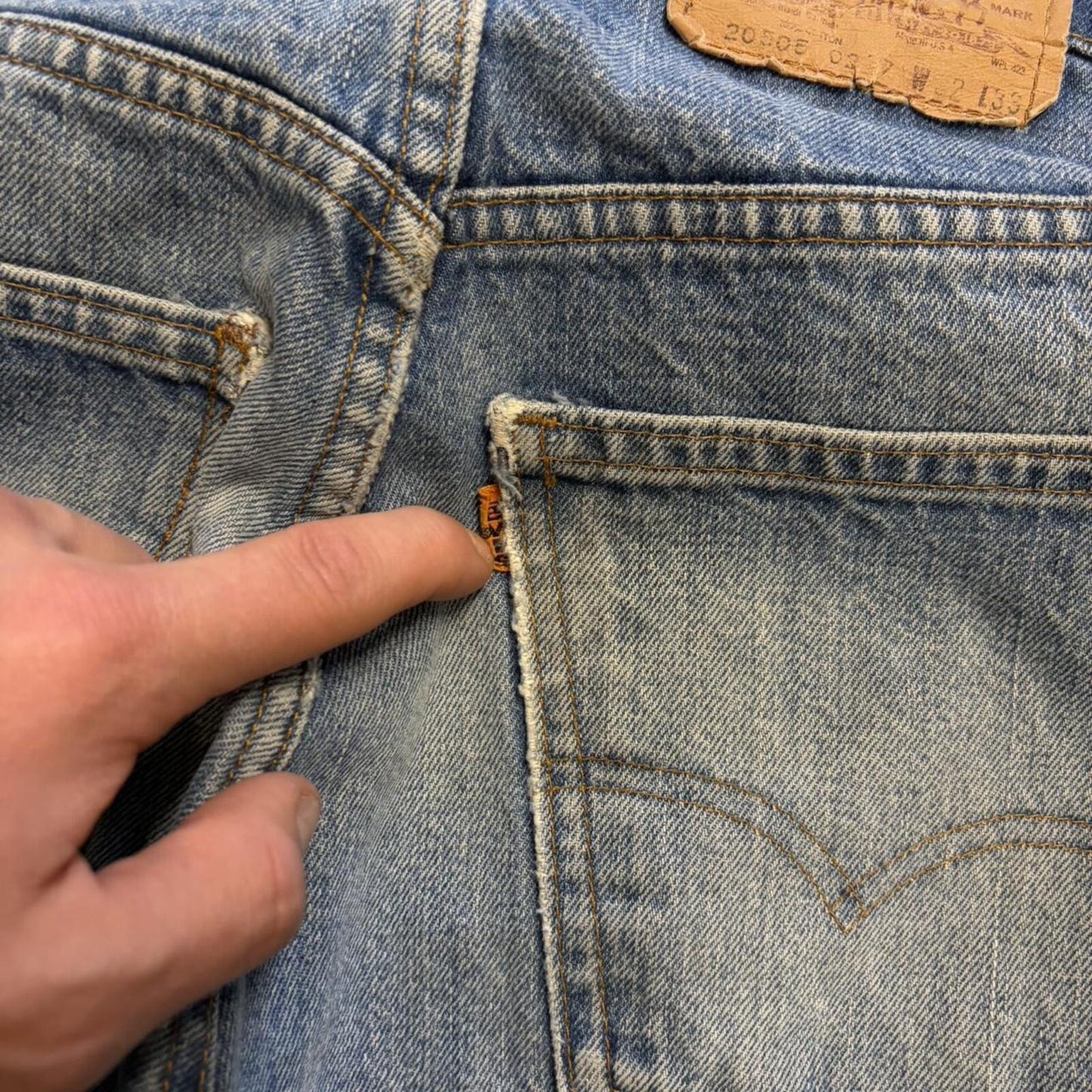 Vintage 1981 Levi 207 Orange Tabs - 32