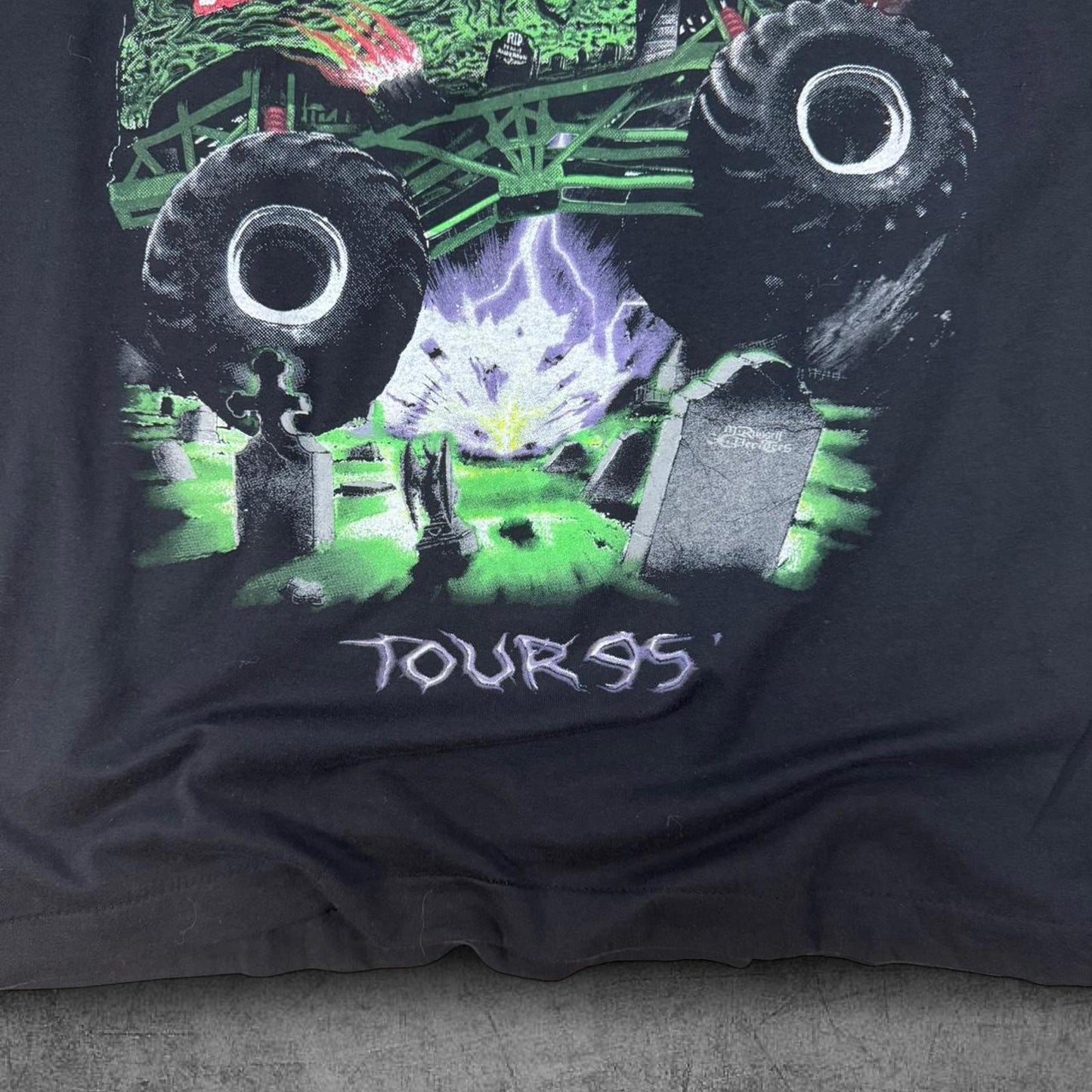1995 Grave Digger Monster Truck Tour Tee - L